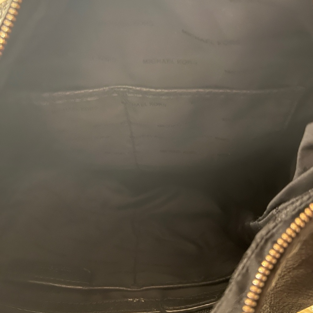 Michael Kors Black Leather Hobo Bag Gold Hardware Shoulder Bag - Picture 6 of 9